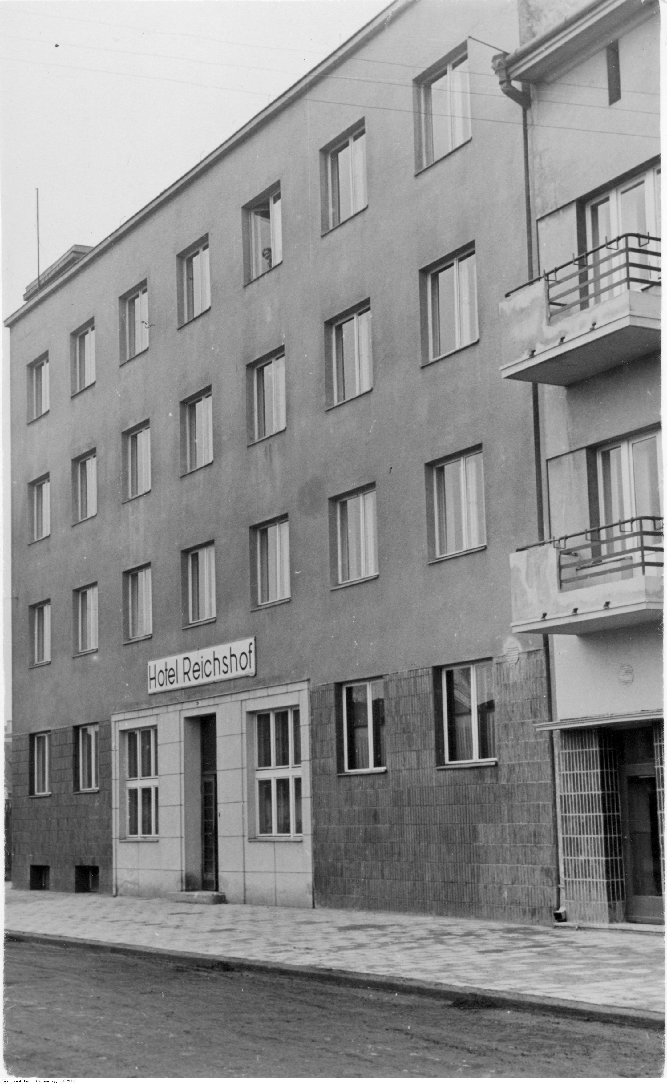 Hotel Reichshof w Rzeszowie, widok zewnetrzny, rok 1940-11
